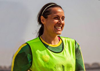 maria khan, football