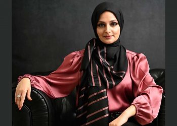 falak amaar khan, MUA