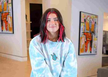Tiktok’s Favorite Hairstylist Brad Mondo Shares His Top 5 Hair Tips!