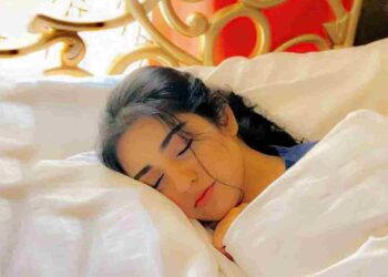 3 Apps & Tips To Help You Sleep Better Tonight!