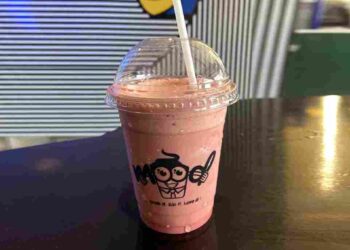 Cheesy Dessert Frappe, Mood Coffee Bar,