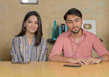An Exclusive Chat With John Cast: Aashir Wajahat & Romaisa Khan!