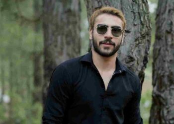 Khushhal Khan On Selfless Love, Matters Of The Heart & His Character Saim! In A FUCHSIA Exclusive