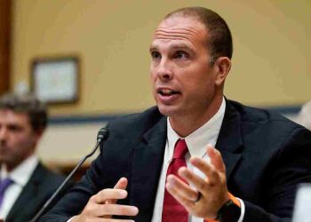 U.S. Congress Confirms UFO & Alien Existence! Here Is What Twitter Is Thinking!