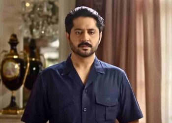 Imran Ashraf as Mureed