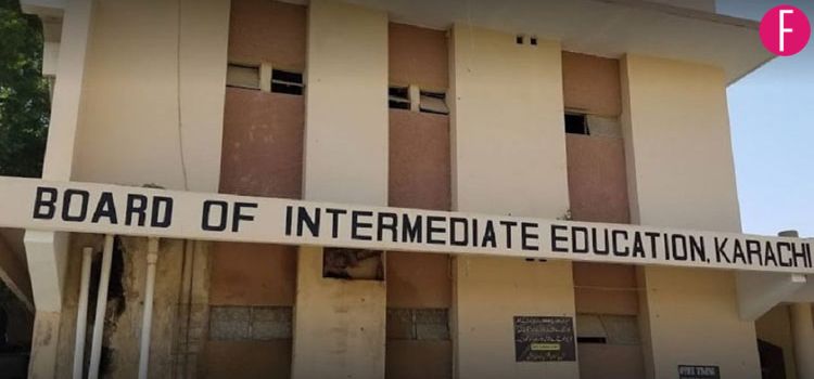 Karachi Inter Students Voice Frustration And Complaints On Twitter, Here's Why!