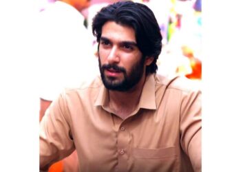Shuja Asad & His Fantastic 4 - The Hero, The Dramatic, & Everything In Between!