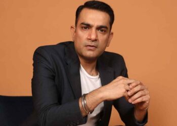 Sarmad Khoosat's Name Struck off Sitar-e-Imtiaz List Raises Questions