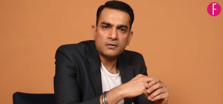 Sarmad Khoosat's Name Struck off Sitar-e-Imtiaz List Raises Questions