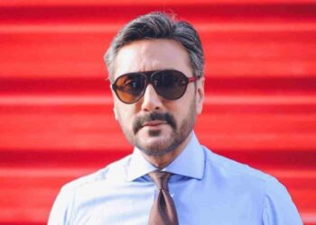 Adnan Siddiqui’s “Wise” Words On Women Psychology Have Us Confused. Pinch Us, If This Was Real?