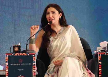 Mahira Khan Breaks Silence Over The Pakistan Literature Festival Event Incident Yesterday & Proves Why We So Proudly Say "Humaray Pass Mahira Hai"