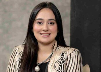 FUCHSIA Exclusive: Ayesha Jehanzeb Talks About BRKRJ, Life, Second Marriage & More!