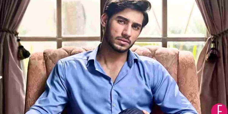 10 Fun Things To Know About Pakistani Model & Actor Ali Raza!