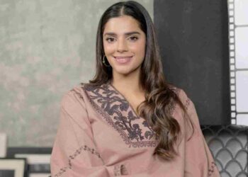 “In Barzakh, There Is An Event When The Souls Will Rise.” – Sanam Saeed On Barzakh!