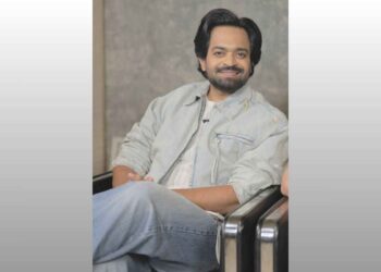"Leech" Stars Naveed Raza & Mahsam Raza In A FUCHSIA Exclusive!