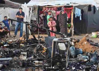 Israeli Airstrike On Al-Aqsa Martyrs Hospital Complex Kills And Injures Displaced Palestinians