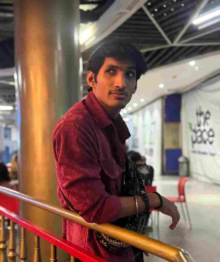 Tamasha, Muslim Abbas, Muslimania