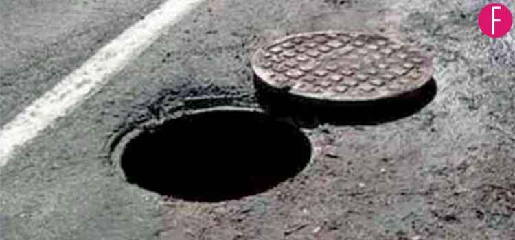 Three-Year-Old Boy Dies After Falling Into Open Manhole In Karachi, Public Demands Accountability