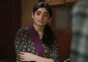 3 Ways Aik Aur Pakeezah Shows How Society Fails Its Women