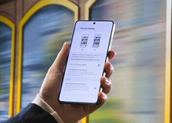Your Screen. Your Eyes Only: Galaxy S26's Privacy Display Keeps Curious Eyes Away Without Blocking Your Experience