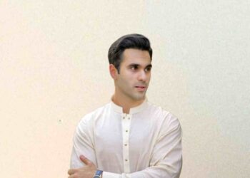 Actors Of The Week - Ameer Gilani, Sajal Aly, Sana Javed and More!