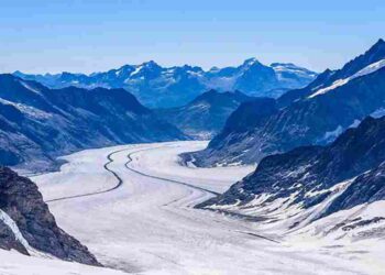 global warming, climate change, swiss alps, Swiss Glaciers Are Disappearing At An Alarming Pace - Here's Why Scientists Are Deeply Worried