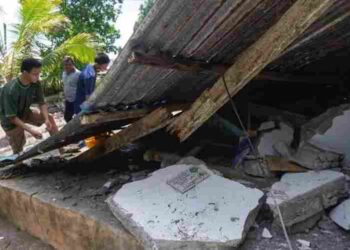 Powerful 7.8-Magnitude Earthquake Strikes Philippines, Leaving at Least 15 Dead and Hundreds Injured