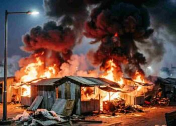 Massive Fire Devastates Islamabad’s H-9 Weekly Bazaar, Hundreds of Stalls Destroyed