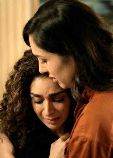 Doctor Bahu: Dr. Amber Hugging Mina Sparks Debate - Justified or Out of Place? X Has A Lot To Say!