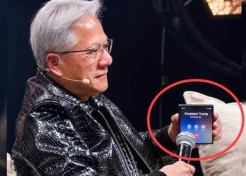 Trump's Surprise Call Reveals Nvidia CEO Uses Samsung's Galaxy Z Fold8