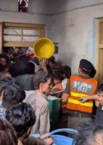 Peshawar, Peshawar School Roof Collapse